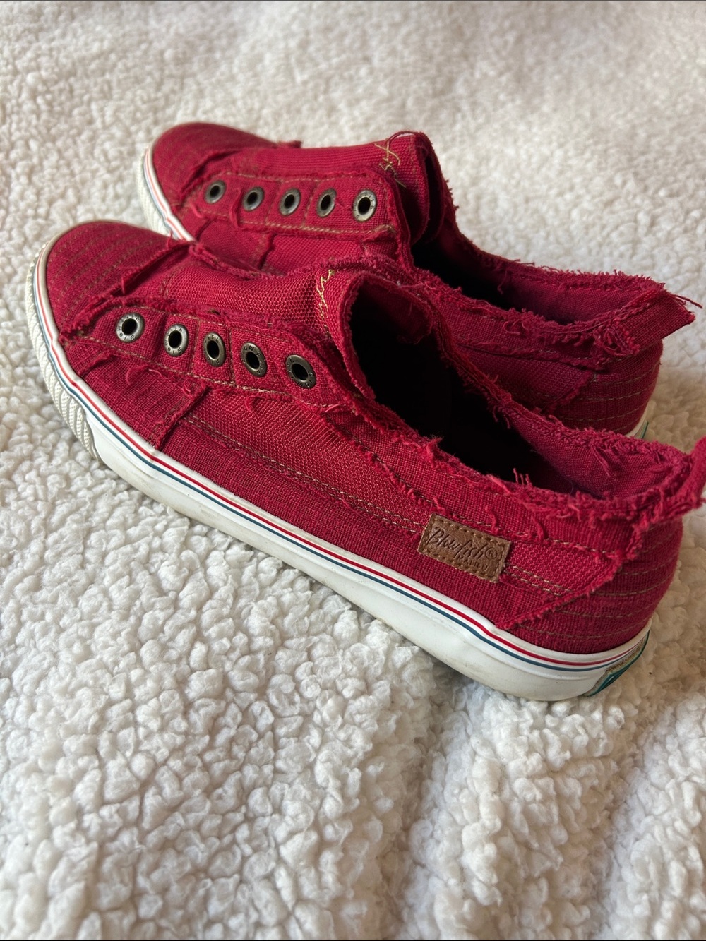 Size 10 Red Blowfish Sneakers - Picture 2 of 6